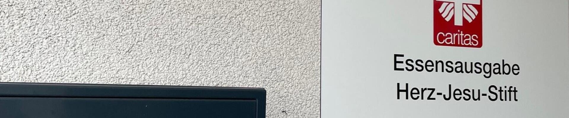 Briefkasten und Adresse des Herz-Jesu Stift