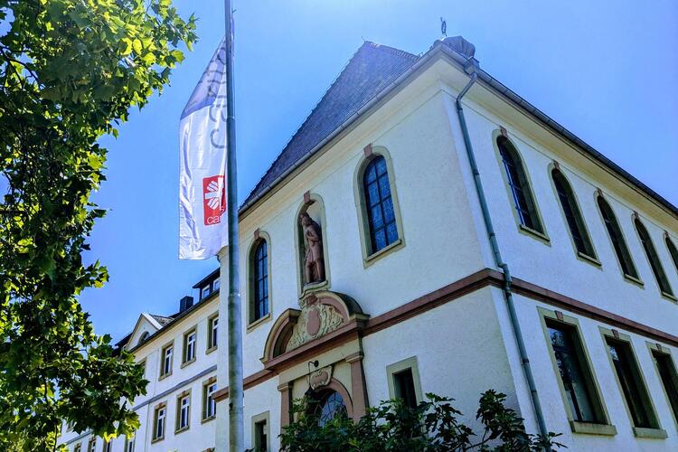 Gut Hellberg sammelt Verbandskästen für Ukraine